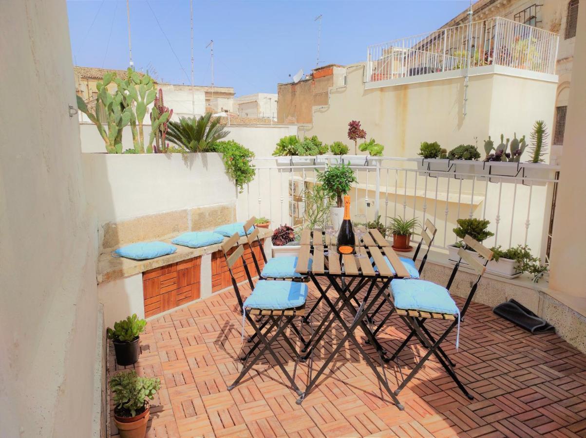 Suite Bagnara- Ortigia Holidays Сиракузы Экстерьер фото
